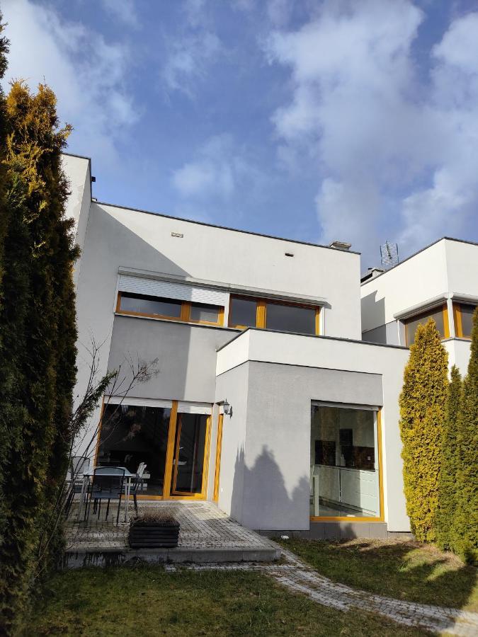 Ferienwohnung Dom Dabrowka Poznan Paledzie Exterior foto
