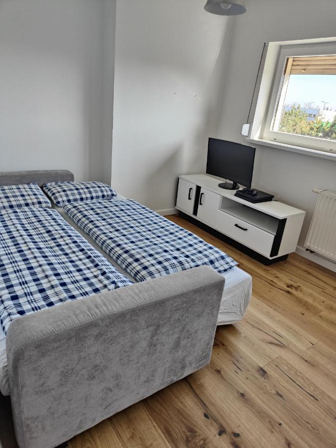 Ferienwohnung Dom Dabrowka Poznan Paledzie Exterior foto